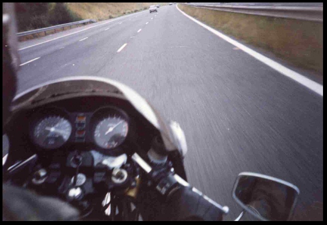 640x437 pixels (88K)